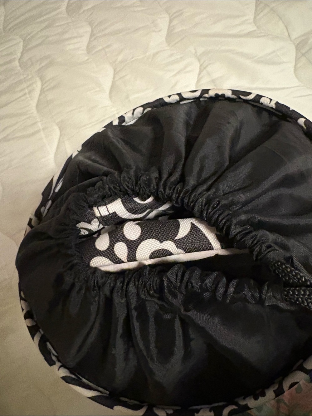 Thirty-One Cinch-Top Bin in black Parisian pop damask plus two collapsible bins - Picture 6 of 7